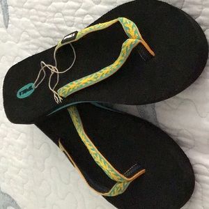 New Flip flops, size 10